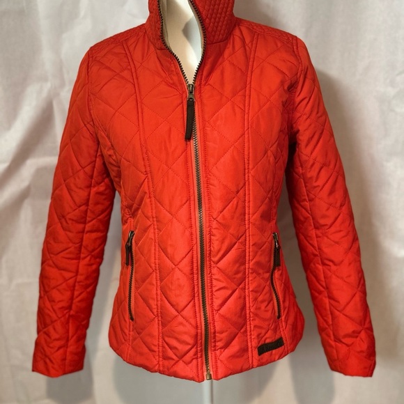 G.H. Bass & Co. Red Quilted Puffer Jacket with Tan Collar - Picture 6 of 8